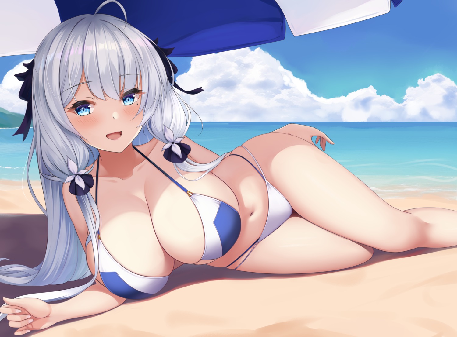 azur_lane bikini illustrious_(azur_lane) shenqi_(toid310) swimsuits