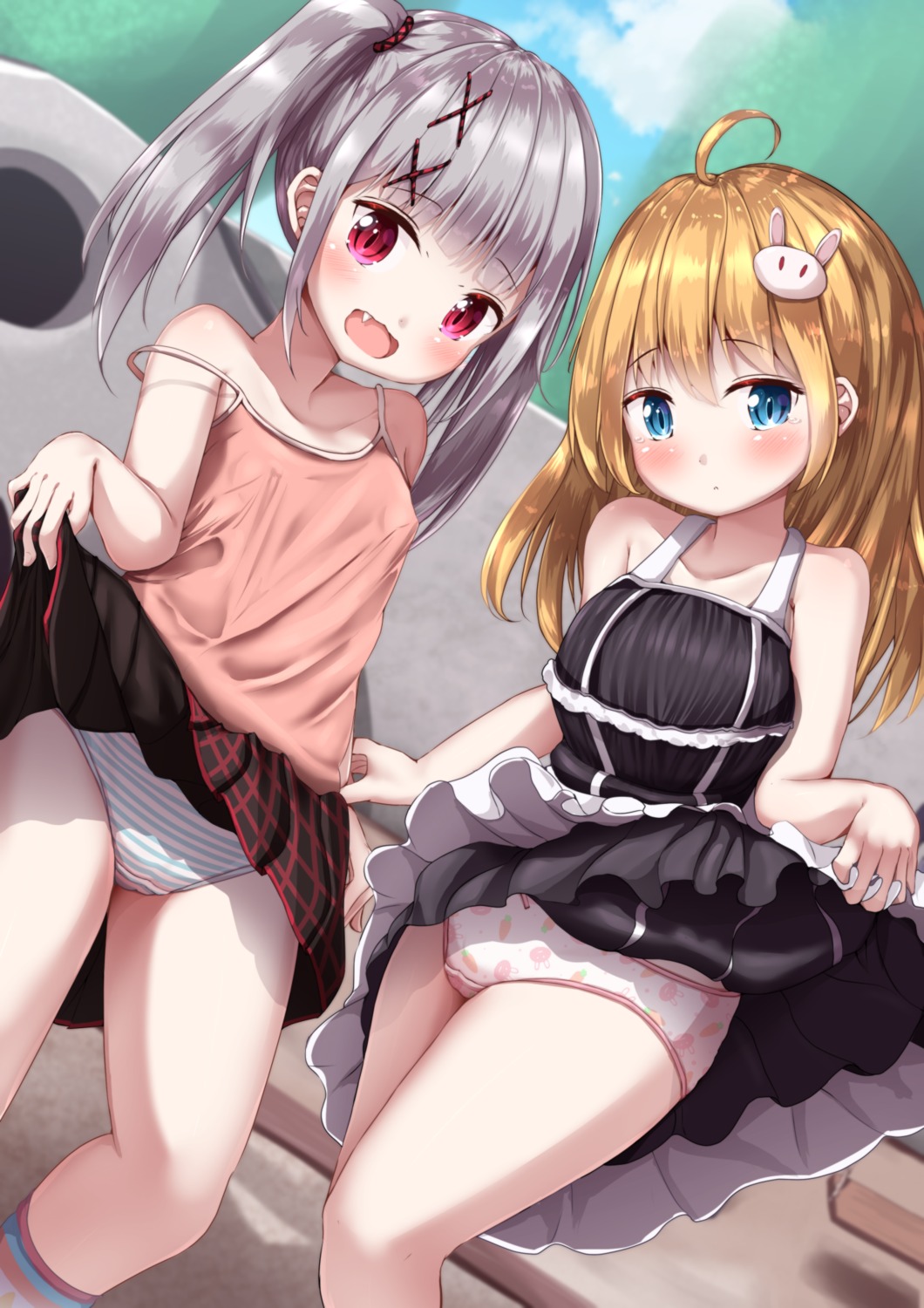 dress loli mochiyuki pantsu shimapan skirt_lift