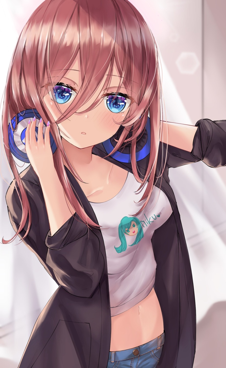 5-toubun_no_hanayome headphones mario_63_ nakano_miku