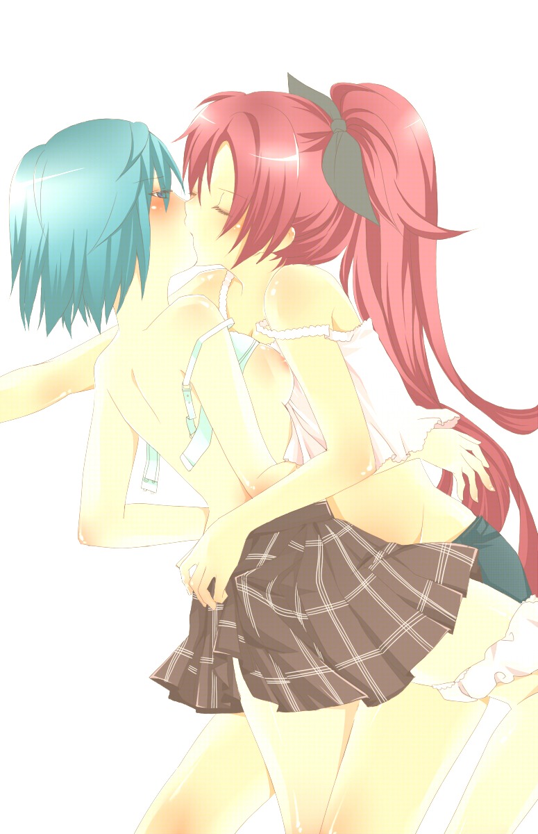 areola atobesakunolove bra breasts miki_sayaka puella_magi_madoka_magica sakura_kyouko yuri