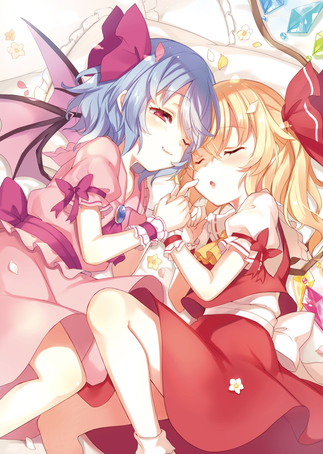 flandre_scarlet paragasu_(parags112) remilia_scarlet touhou wings