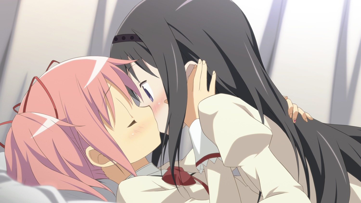 akemi_homura kaname_madoka mahou_shoujo_madoka_magica moritan seifuku wallpaper yuri