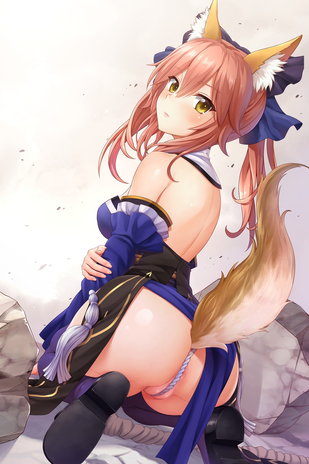 animal_ears ass denhijou_niki fate/grand_order fundoshi japanese_clothes kitsune no_bra skirt_lift tail tamamo_no_mae thighhighs thong