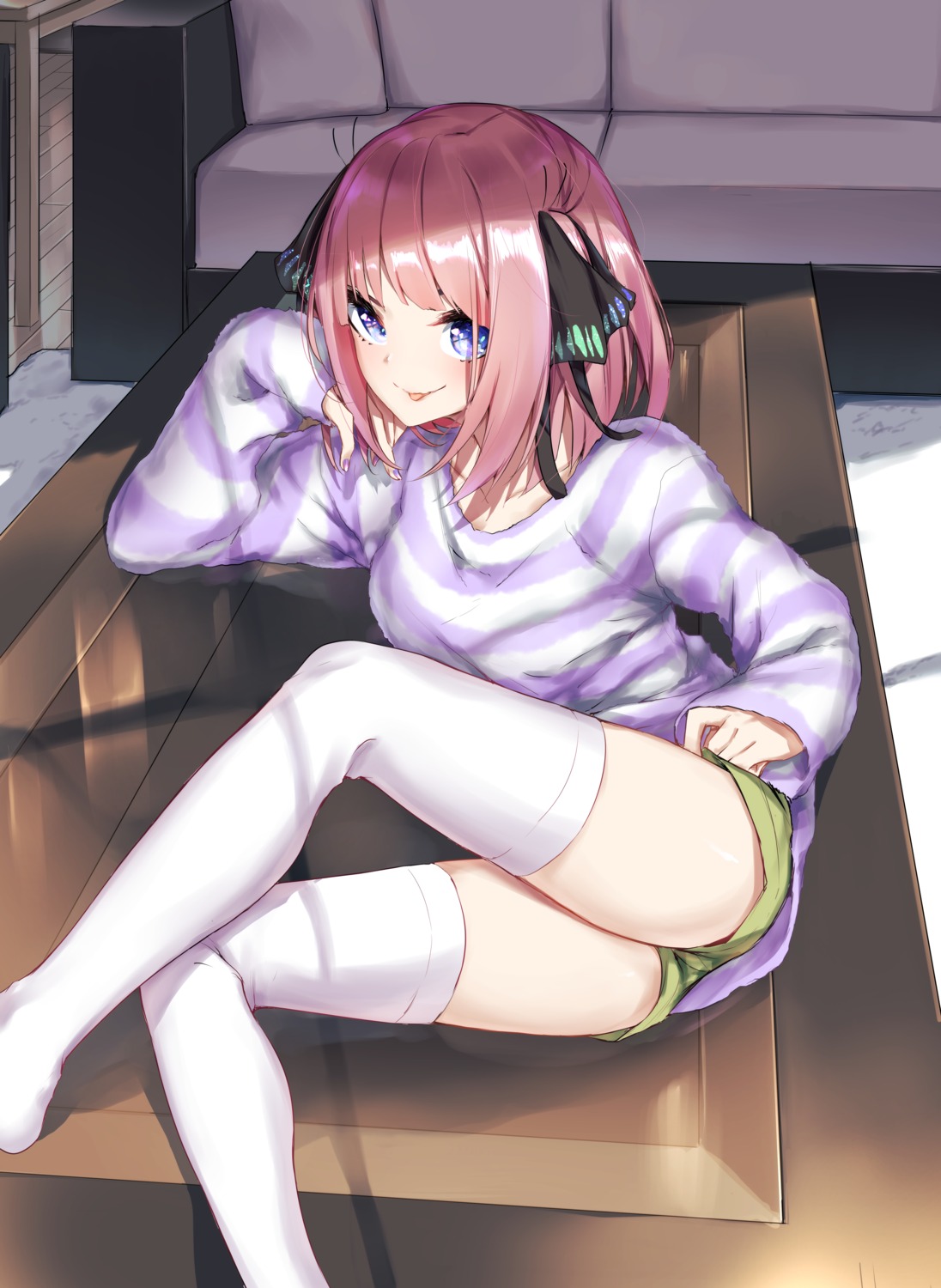 5-toubun_no_hanayome nakano_nino sahara_gensei sweater thighhighs