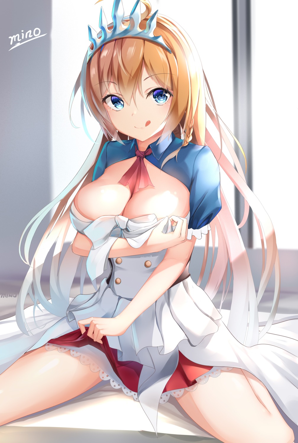 breast_hold cleavage minoominoomi no_bra pecorine princess_connect princess_connect!_re:dive skirt_lift