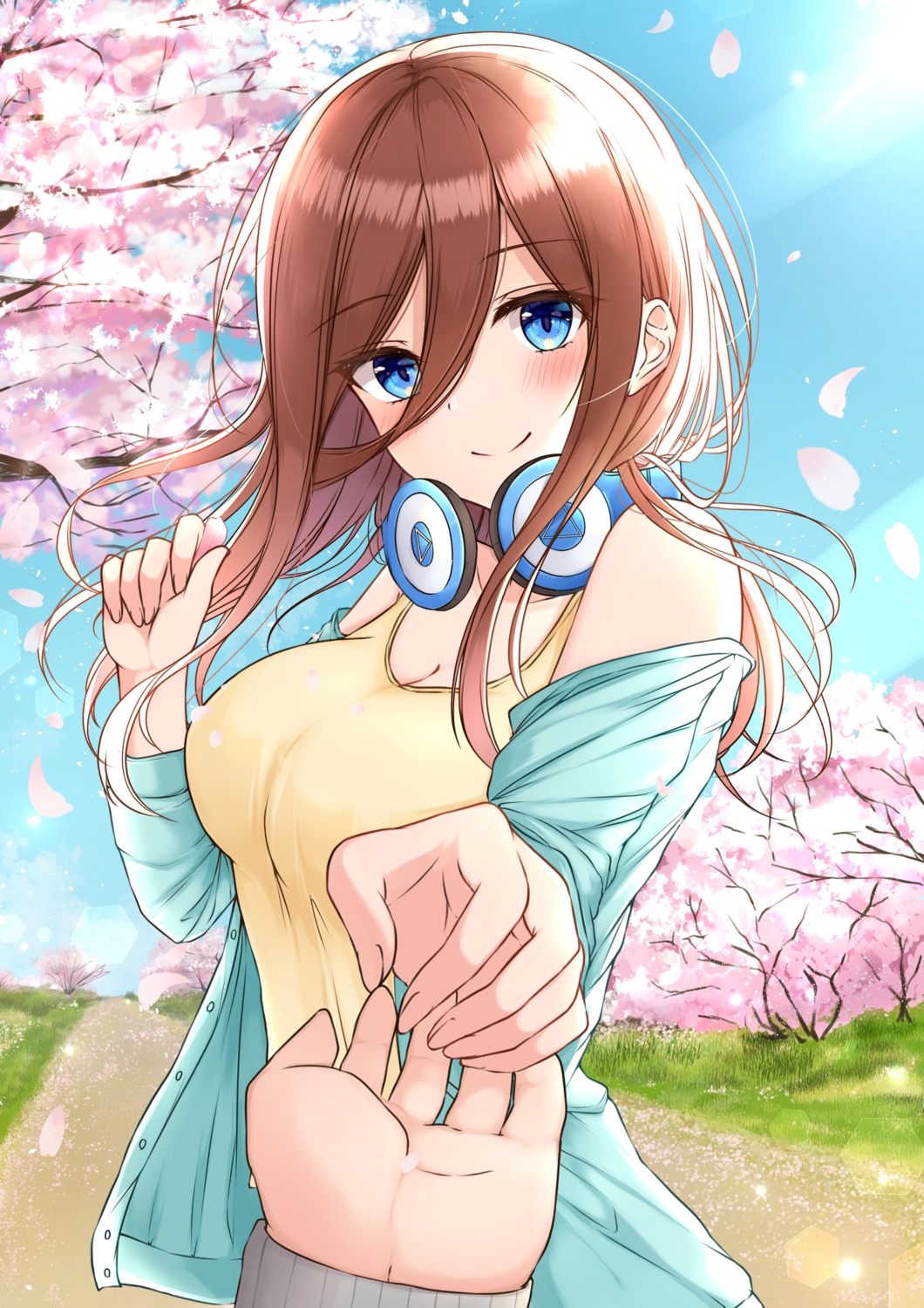 5-toubun_no_hanayome cleavage headphones nakano_miku sweater yukiunag1