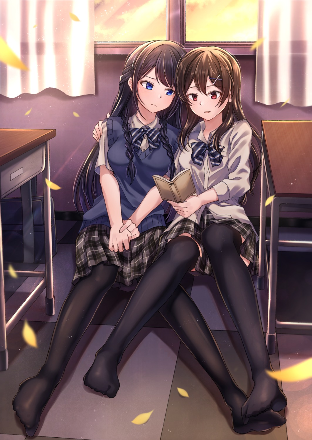 feet kuroto_yuu pantyhose seifuku sweater thighhighs yuri