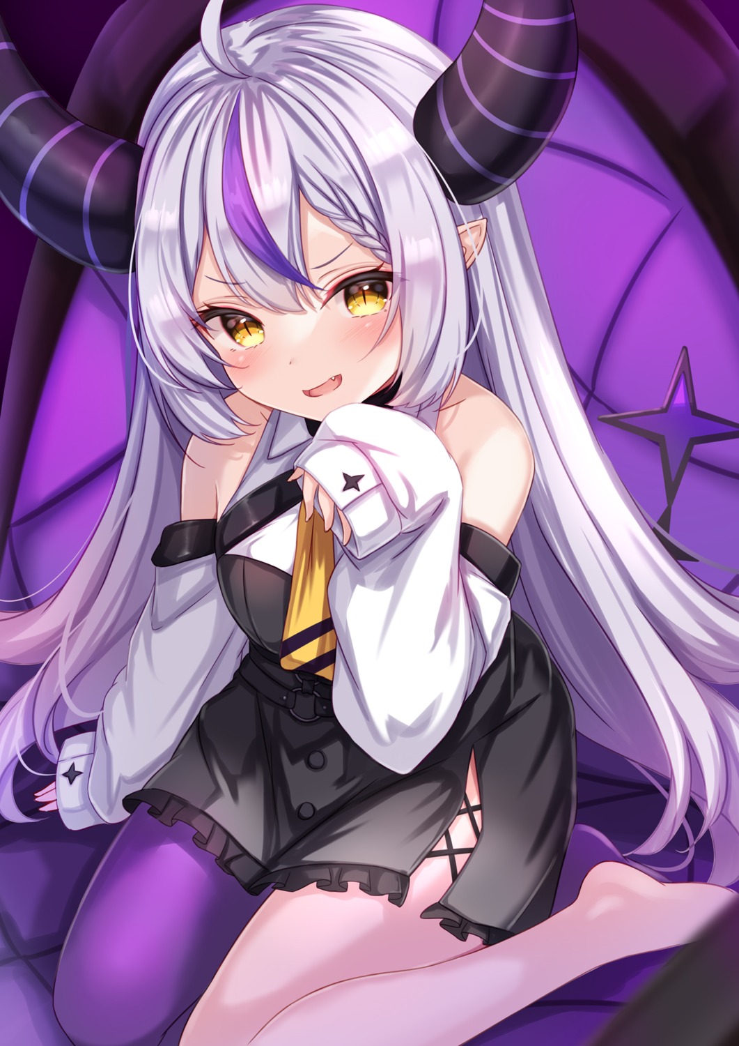hololive horns la+_darknesss pointy_ears thighhighs yuano