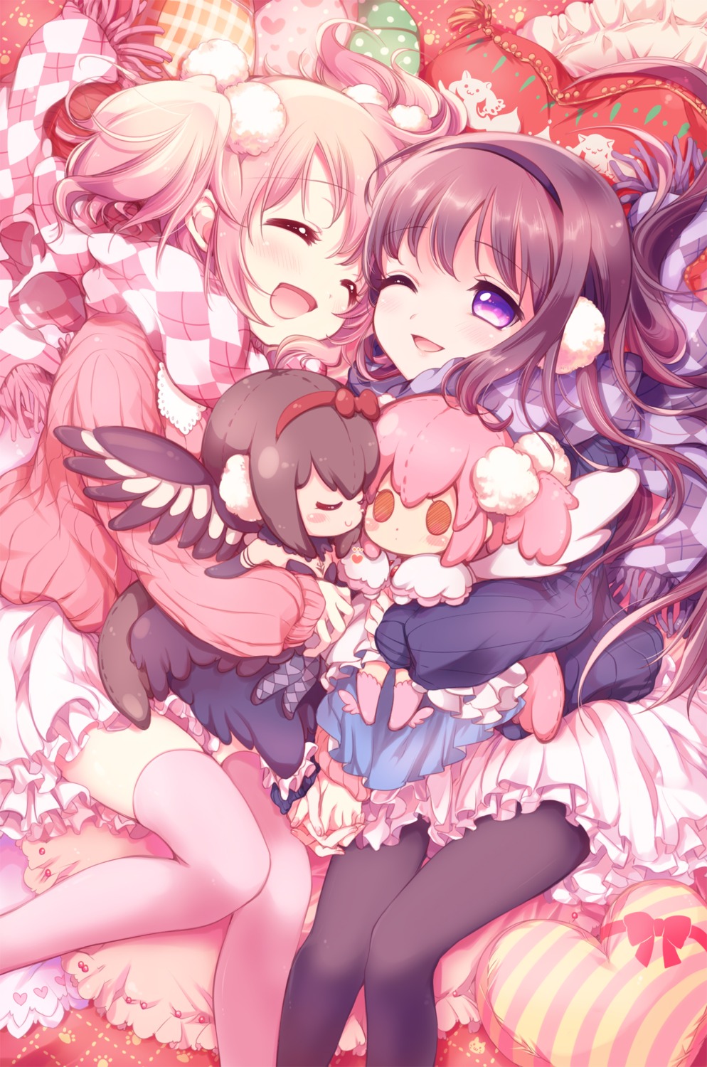 akemi_homura kaname_madoka mahou_shoujo_madoka_magica pantyhose sweater thighhighs wings yamada_ako