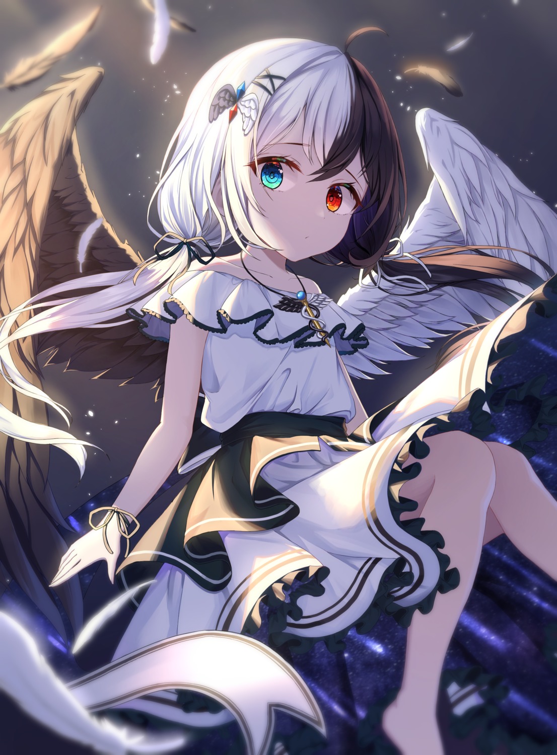 dress heterochromia monmo_mu wings