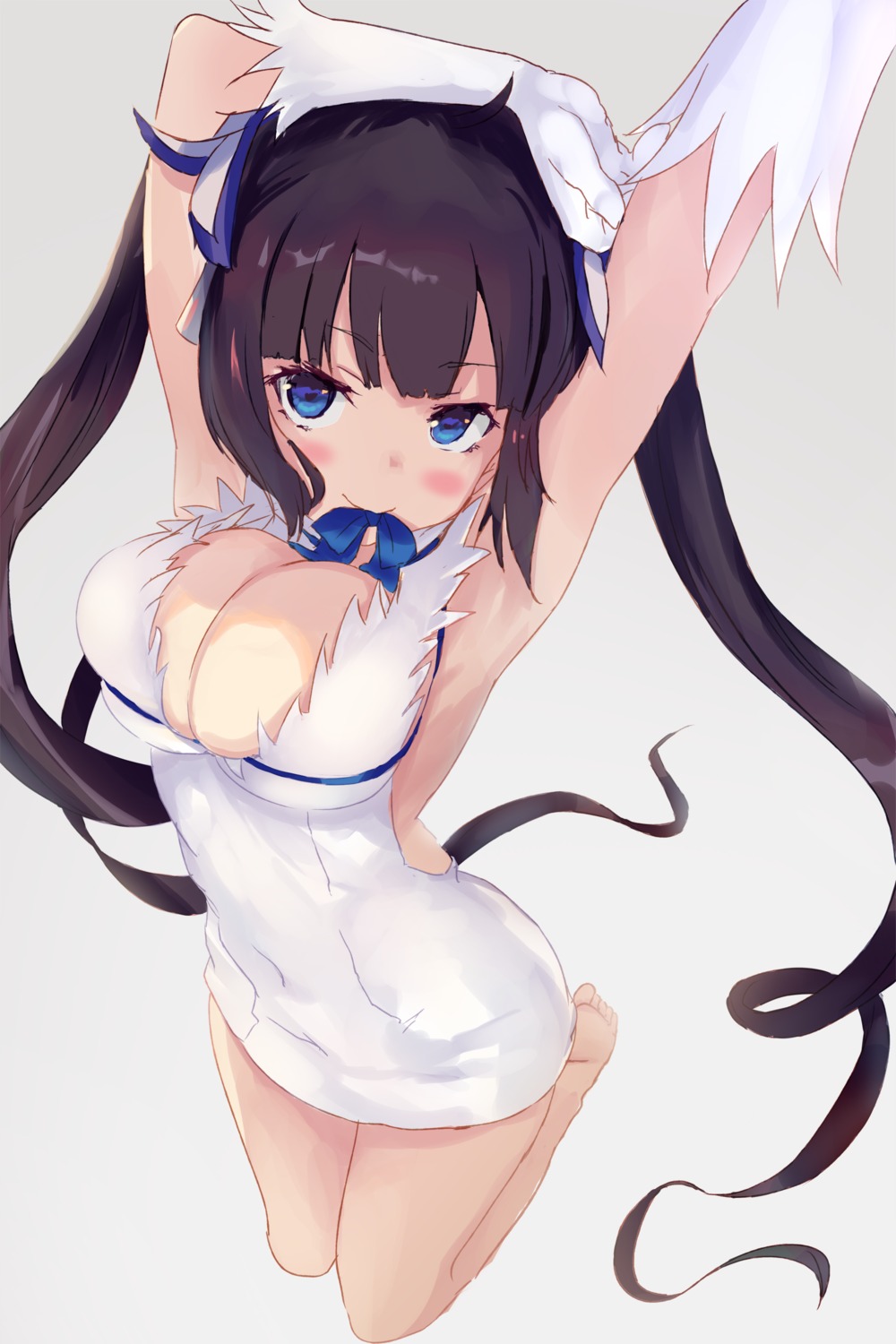 cleavage dress dungeon_ni_deai_wo_motomeru_no_wa_machigatteiru_darou_ka hestia_(danmachi) nishin no_bra