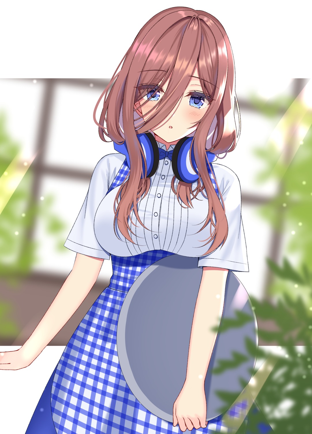 5-toubun_no_hanayome headphones izumo_neru nakano_miku waitress