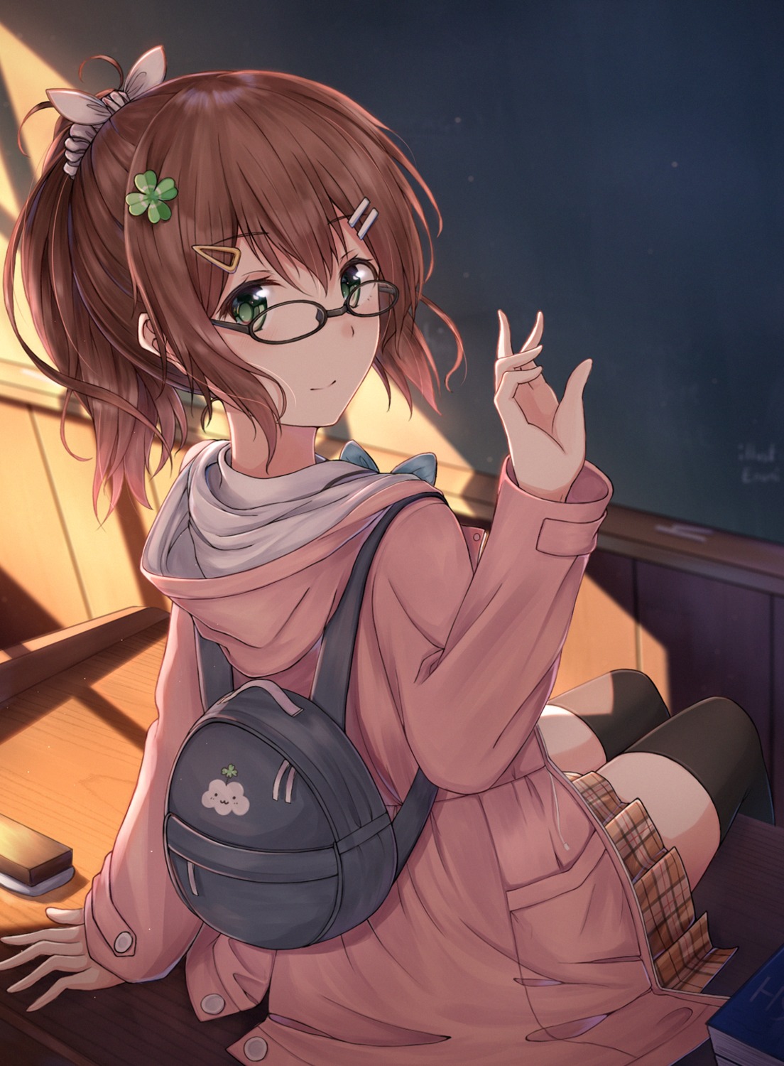 enuni megane seifuku thighhighs