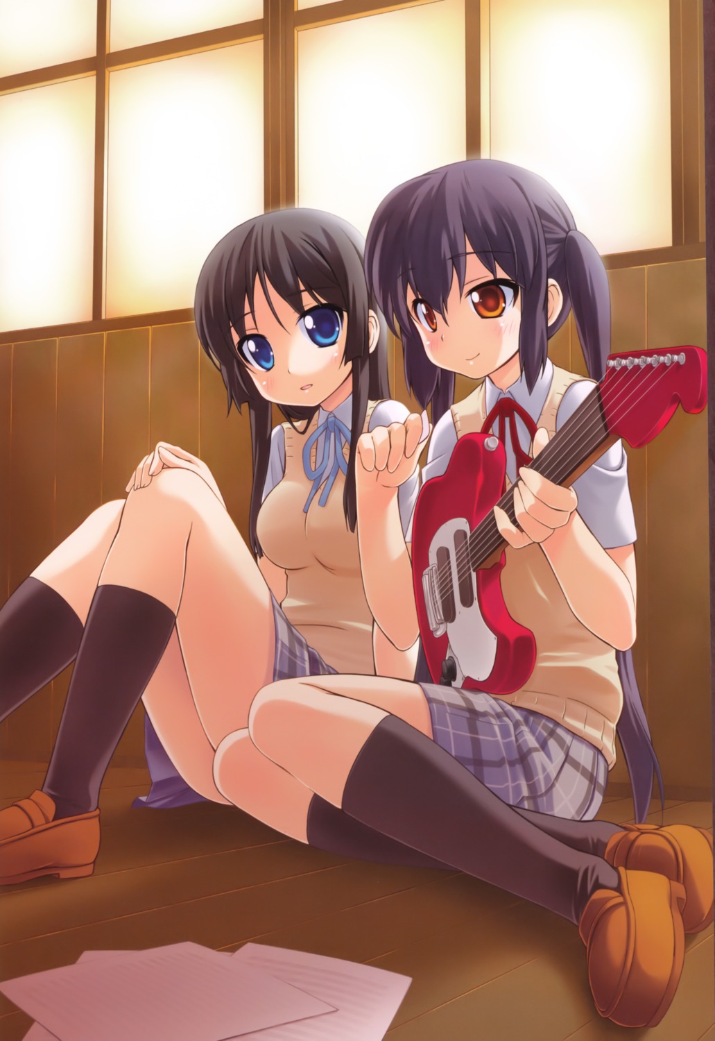 akiyama_mio bakutendou guitar k-on! nakano_azusa seifuku