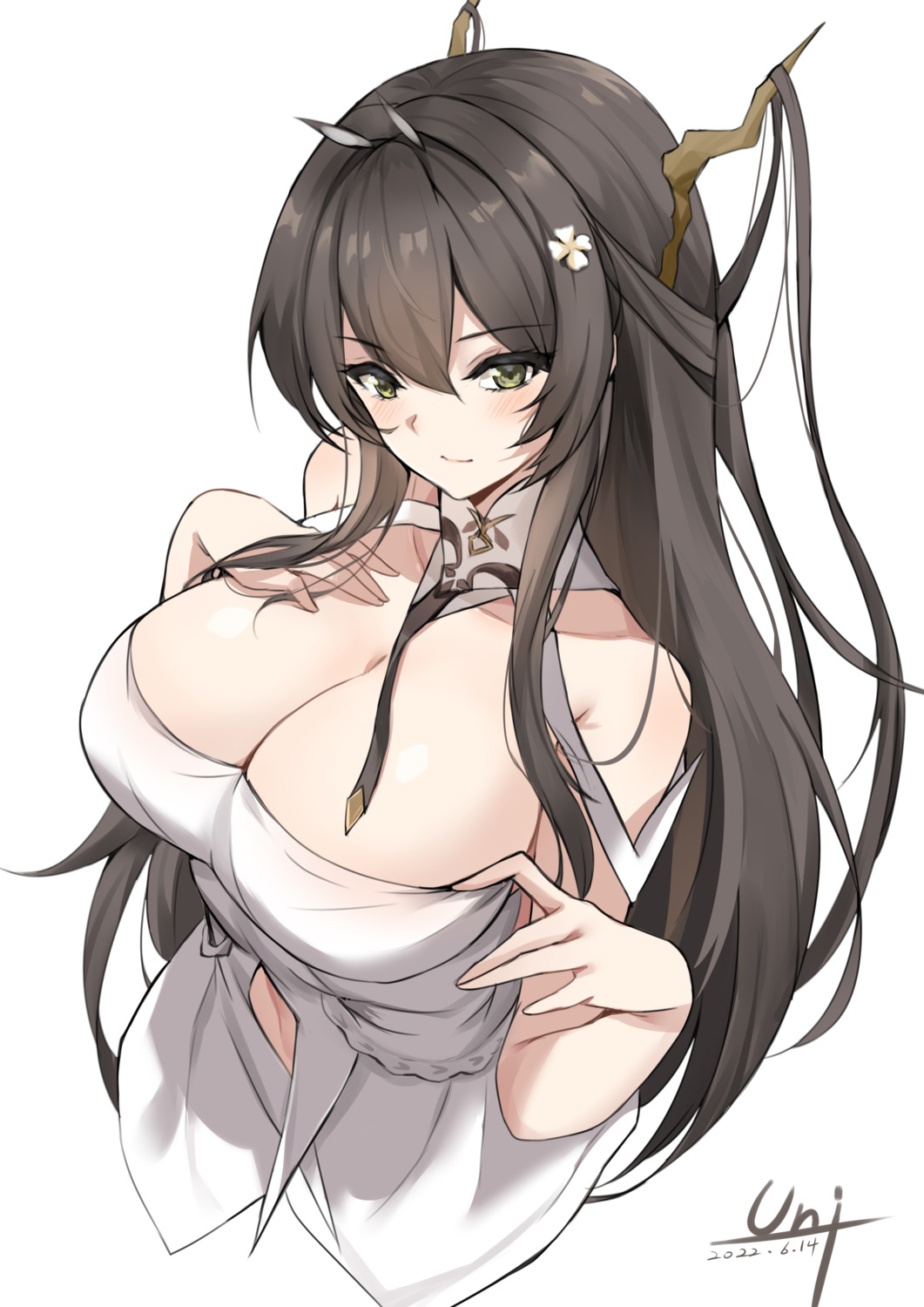 azur_lane breast_hold horns indomitable_(azur_lane) no_bra unique_(pixiv12704744)