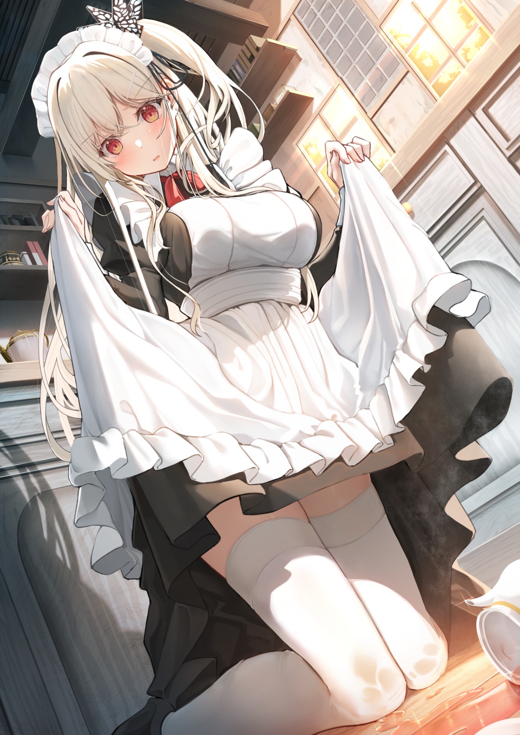 hiiragi_ringo maid skirt_lift thighhighs