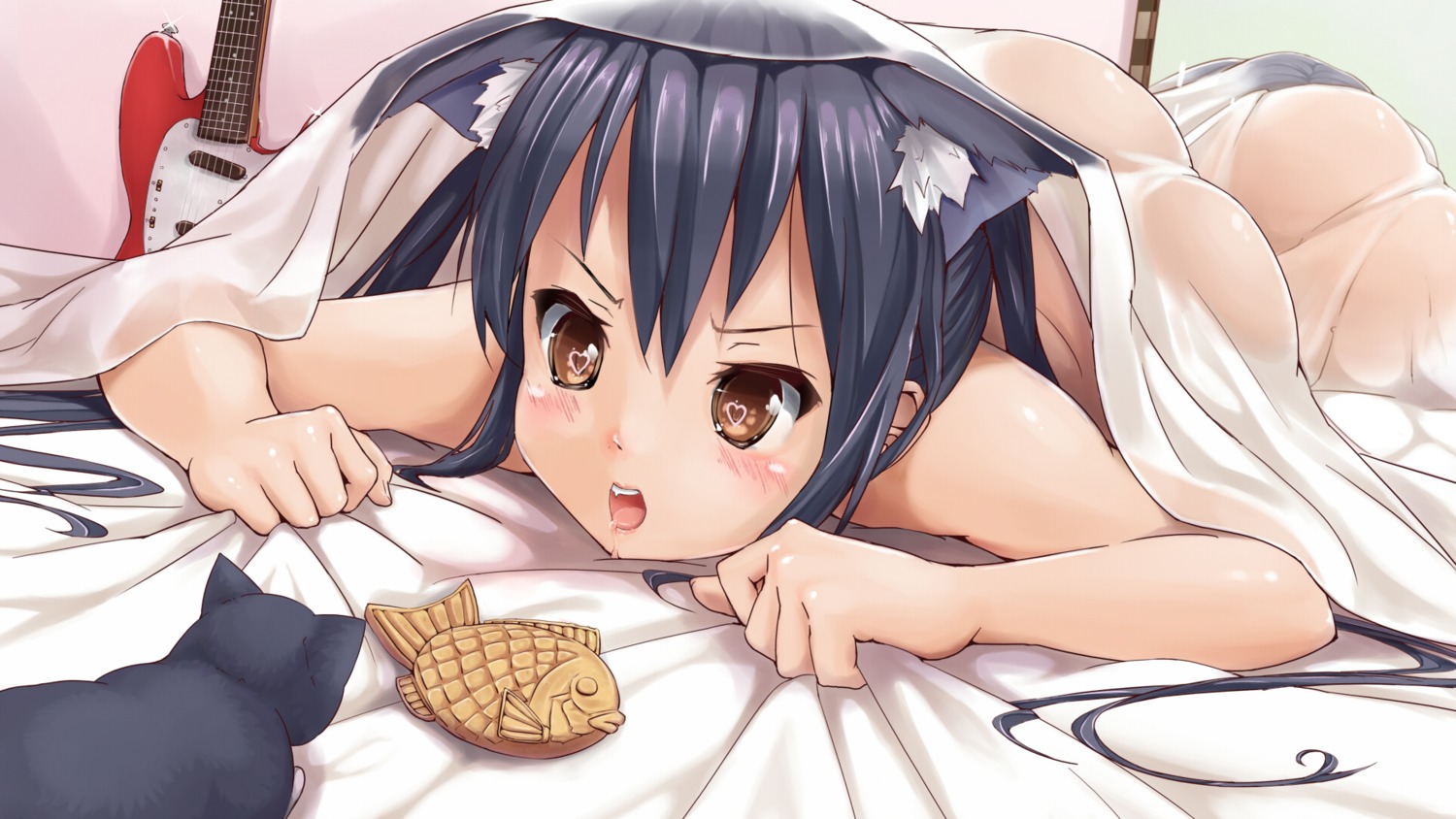 animal_ears ass guitar k-on! miu_(angelo_whitechoc) nakano_azusa naked neko nekomimi see_through sheets