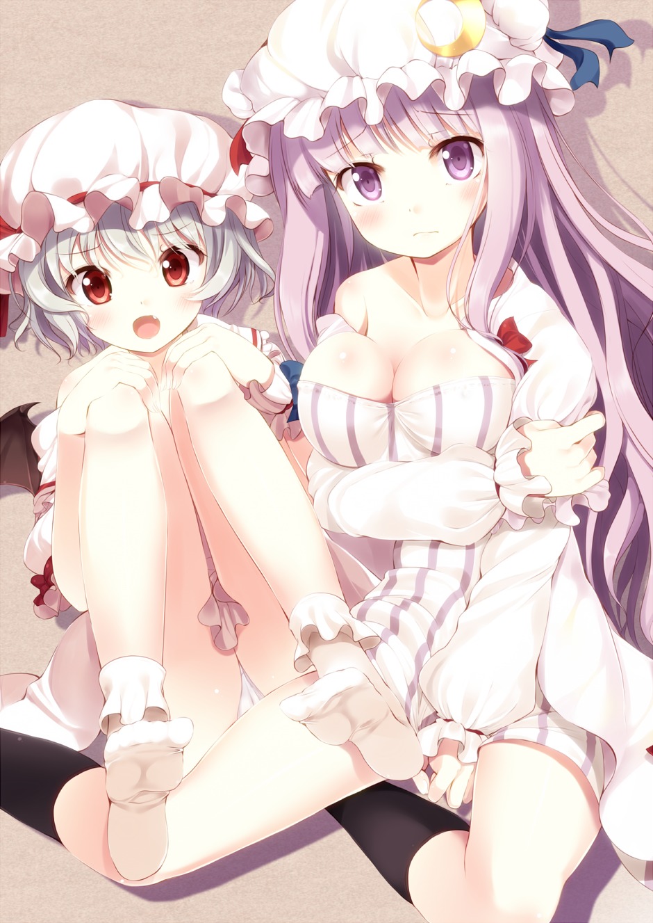 breast_hold cleavage komone_ushio pantsu patchouli_knowledge remilia_scarlet touhou wings