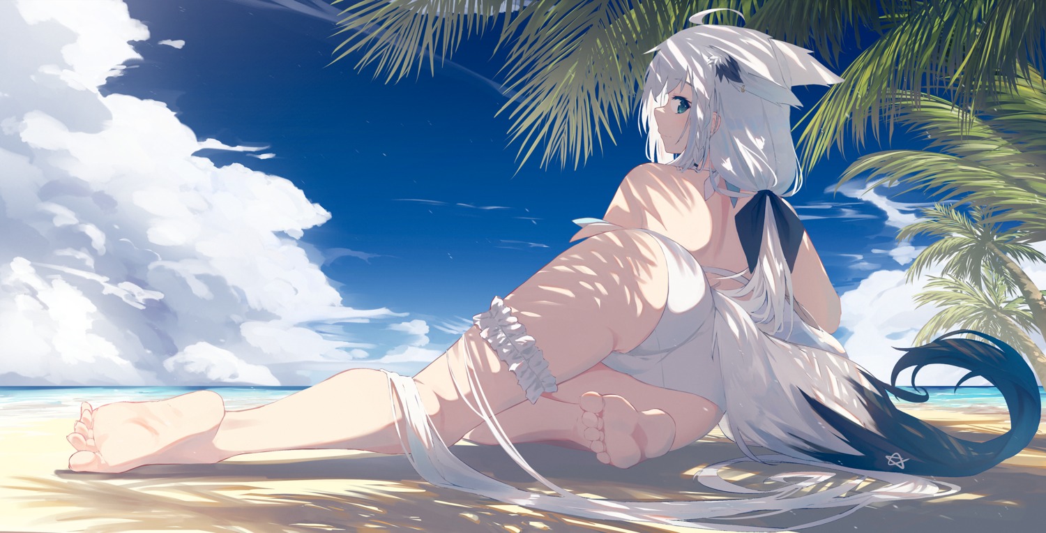 animal_ears ass bikini feet garter hololive hololive_gamers kitsune nagishiro_mito shirakami_fubuki swimsuits tail