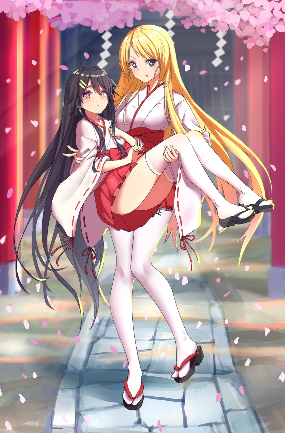 cang_se_ye_hua miko thighhighs yuri