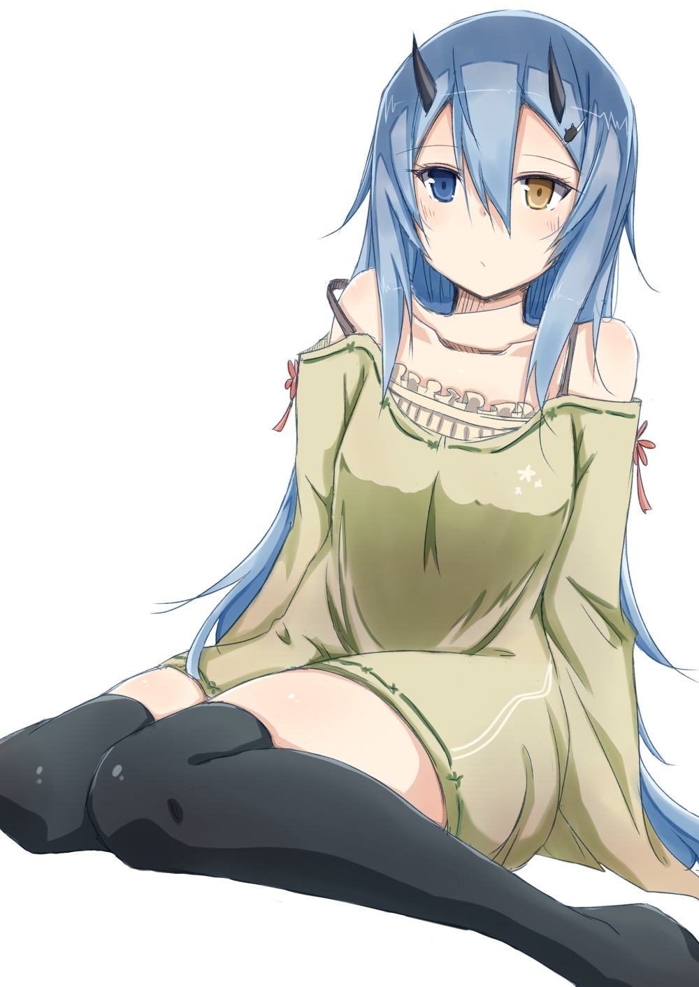 heterochromia horns io kurebayashi_noe phantasy_star_online_2 thighhighs