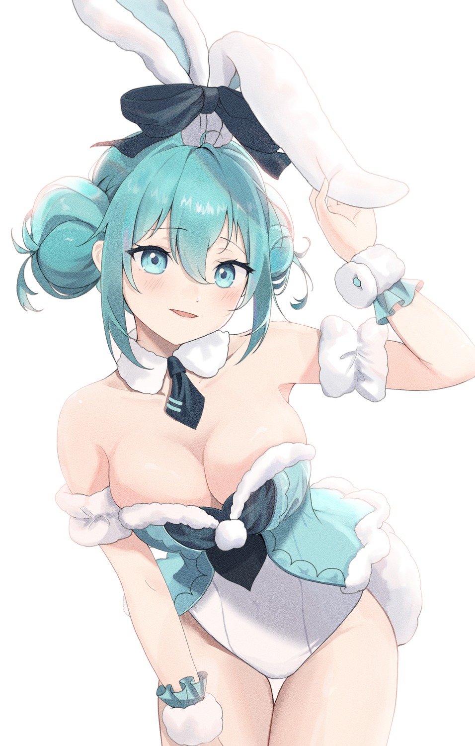 animal_ears atom_mtoa bicute_bunnies_miku bunny_ears bunny_girl hatsune_miku no_bra tail vocaloid