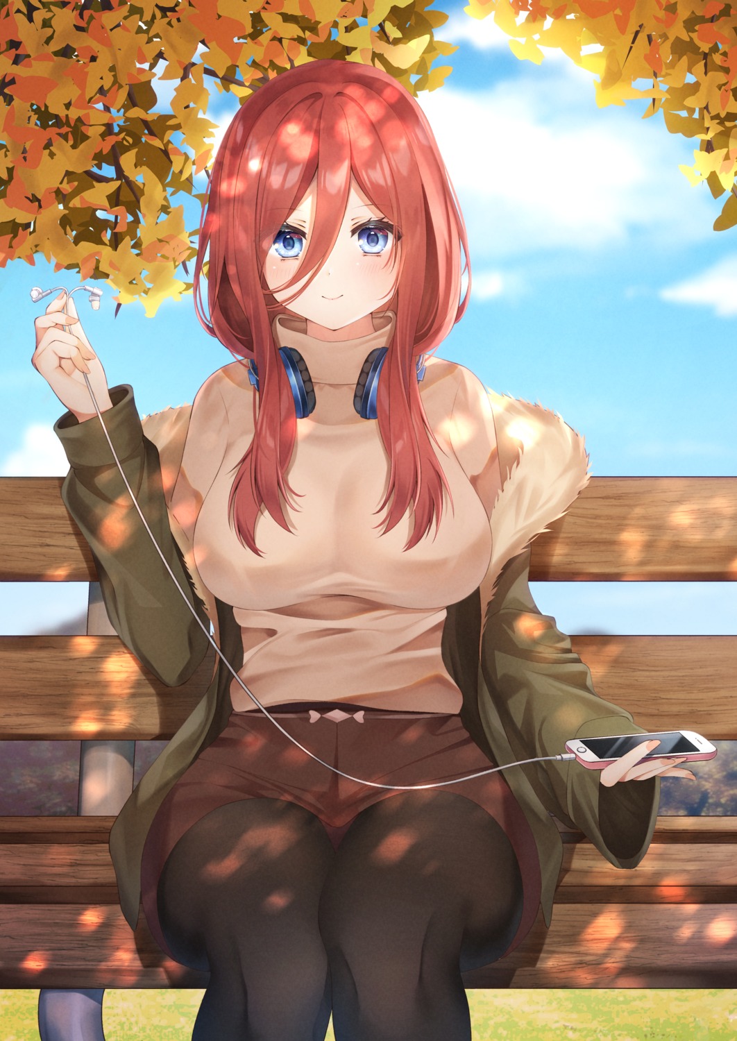 5-toubun_no_hanayome ayakura_maki headphones nakano_miku pantyhose