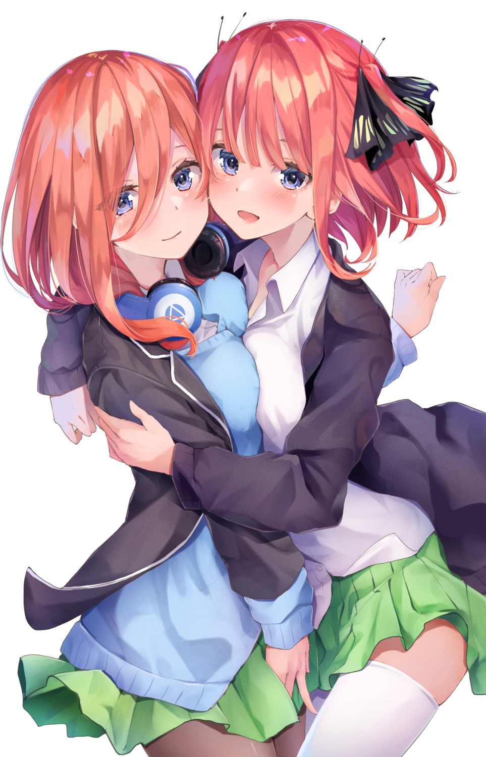 5-toubun_no_hanayome headphones nakano_miku nakano_nino pantyhose seifuku sweater symmetrical_docking thighhighs yuunamida_uyu