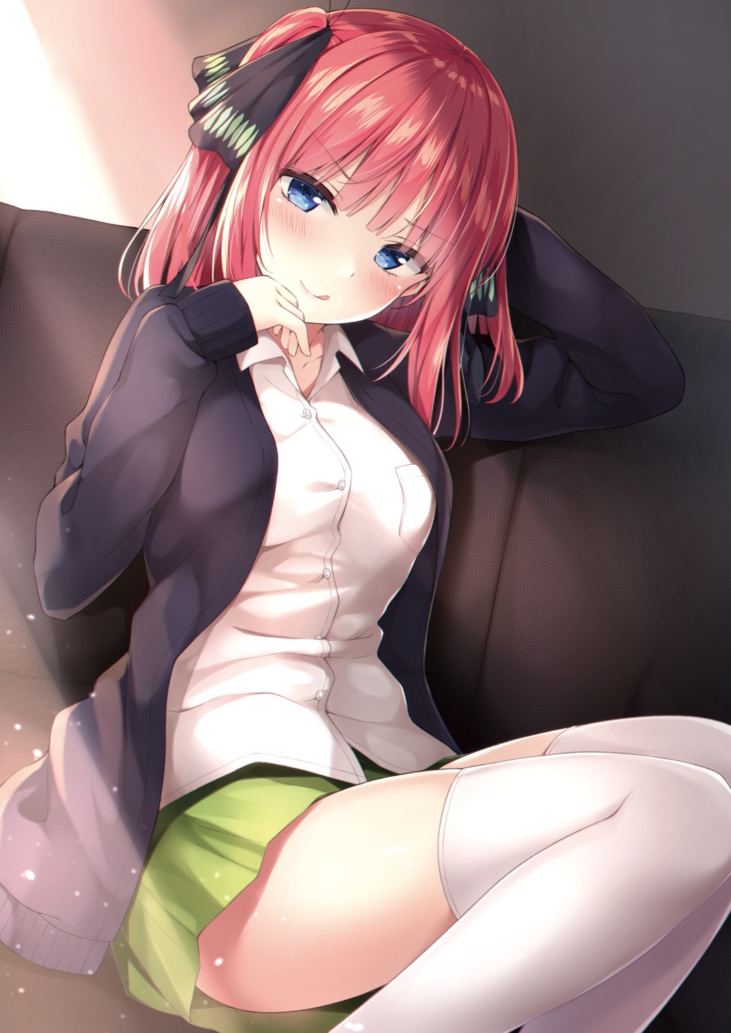 5-toubun_no_hanayome karutamo nakano_nino seifuku sweater thighhighs