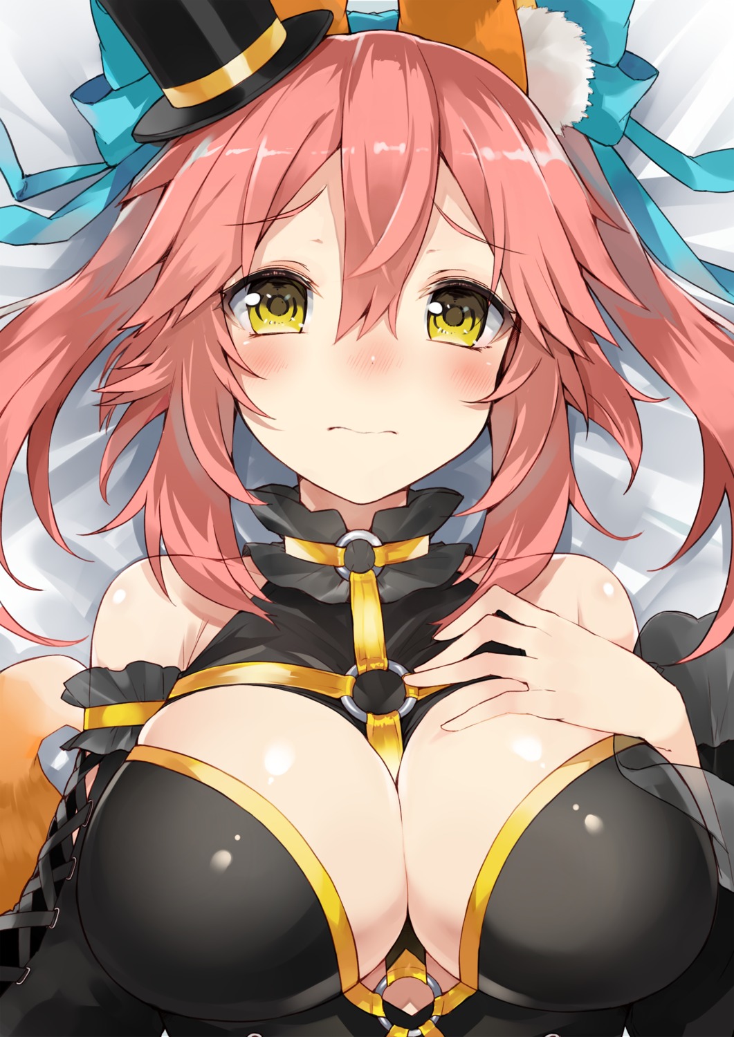 animal_ears breast_hold cleavage fate/extra fate/extra_ccc fate/stay_night kou_mashiro no_bra tamamo_no_mae