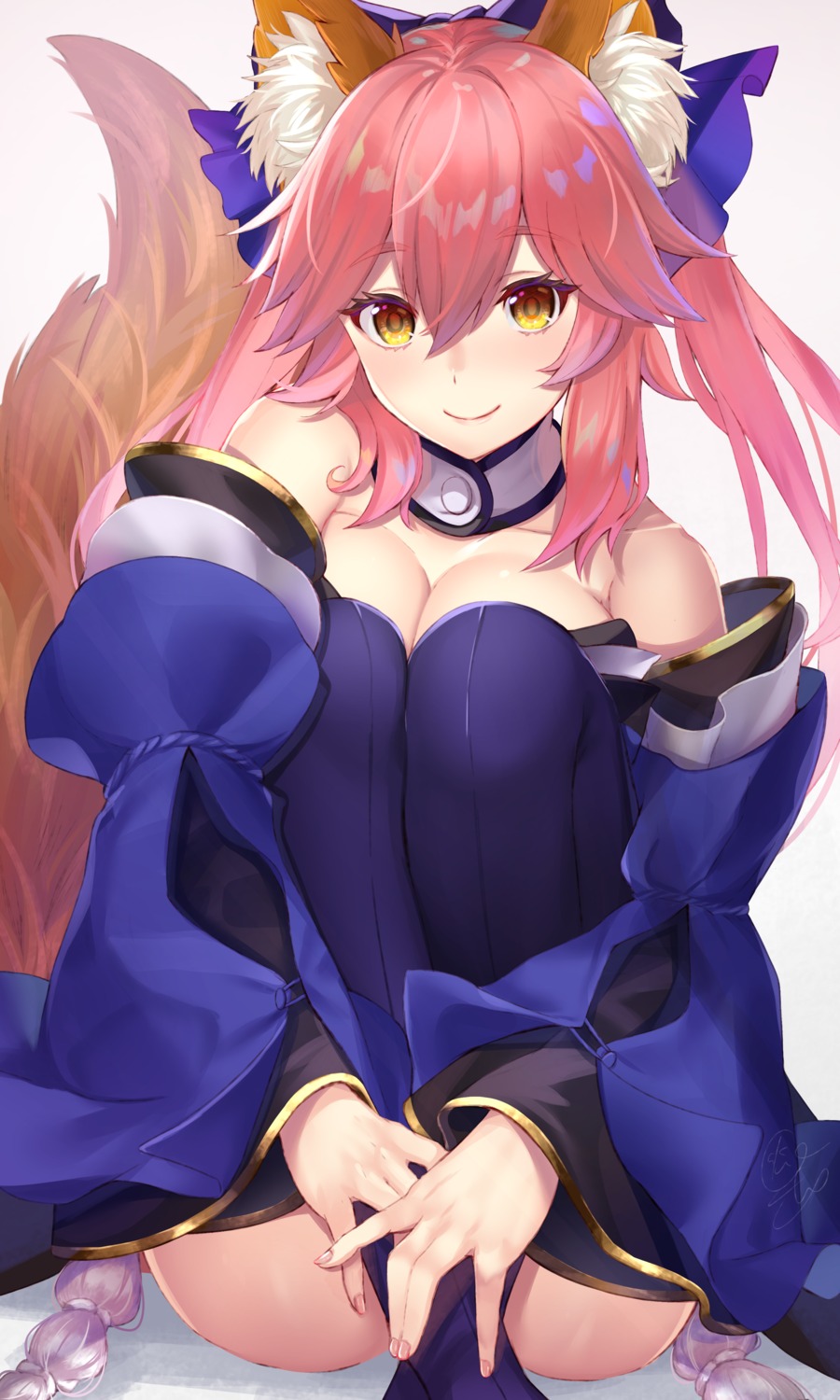 animal_ears fate/grand_order gakuon_(gakuto) japanese_clothes kitsune no_bra skirt_lift tail tamamo_no_mae thighhighs