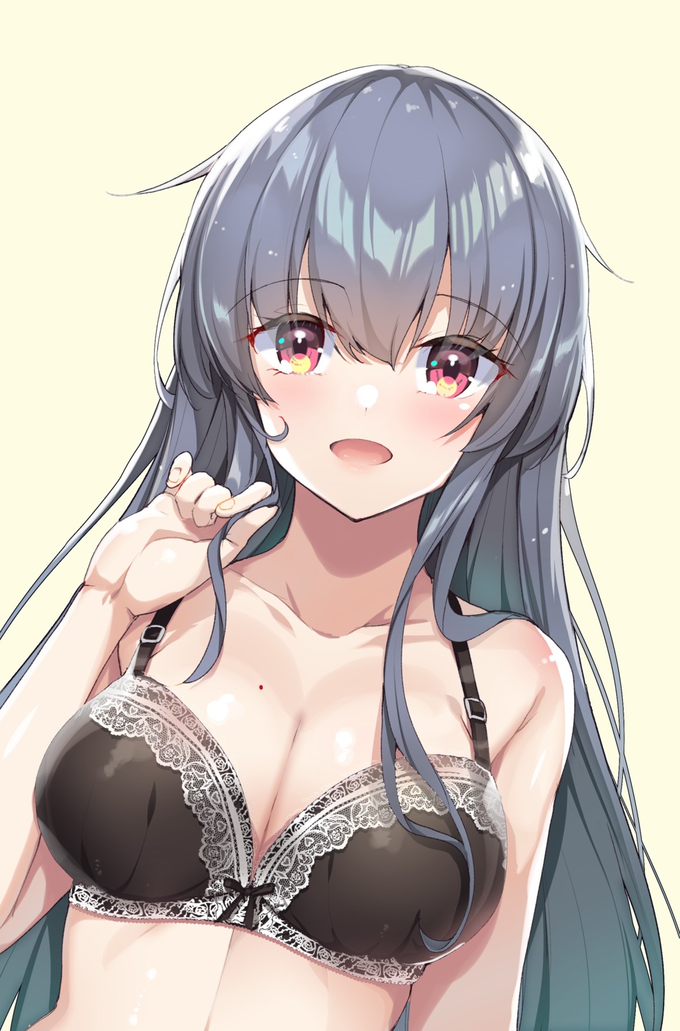 akahito bra cleavage