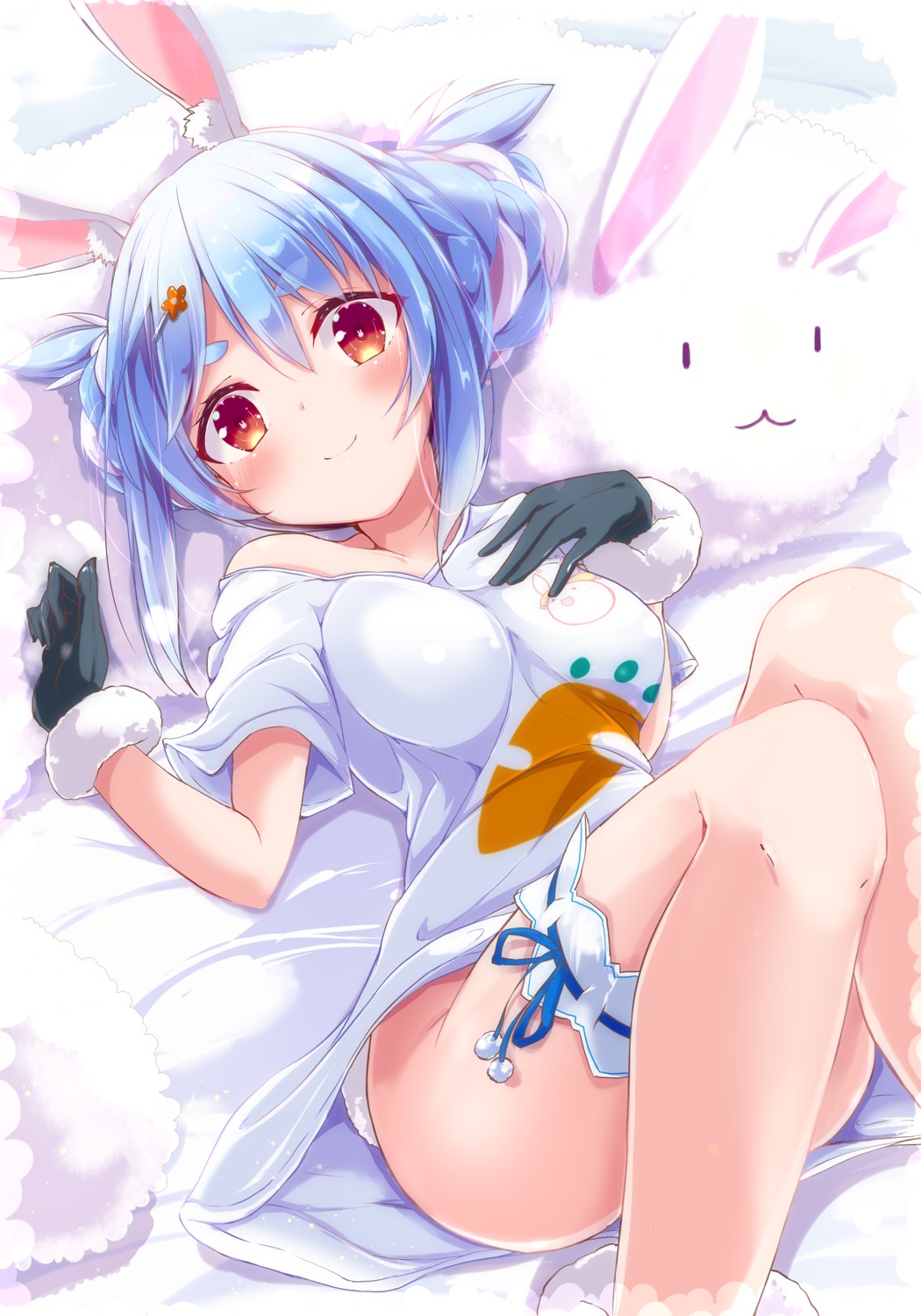 animal_ears bottomless breast_hold bunny_ears garter hololive nanaume_(shichimi_tougarashi) shirt_lift tail usada_pekora