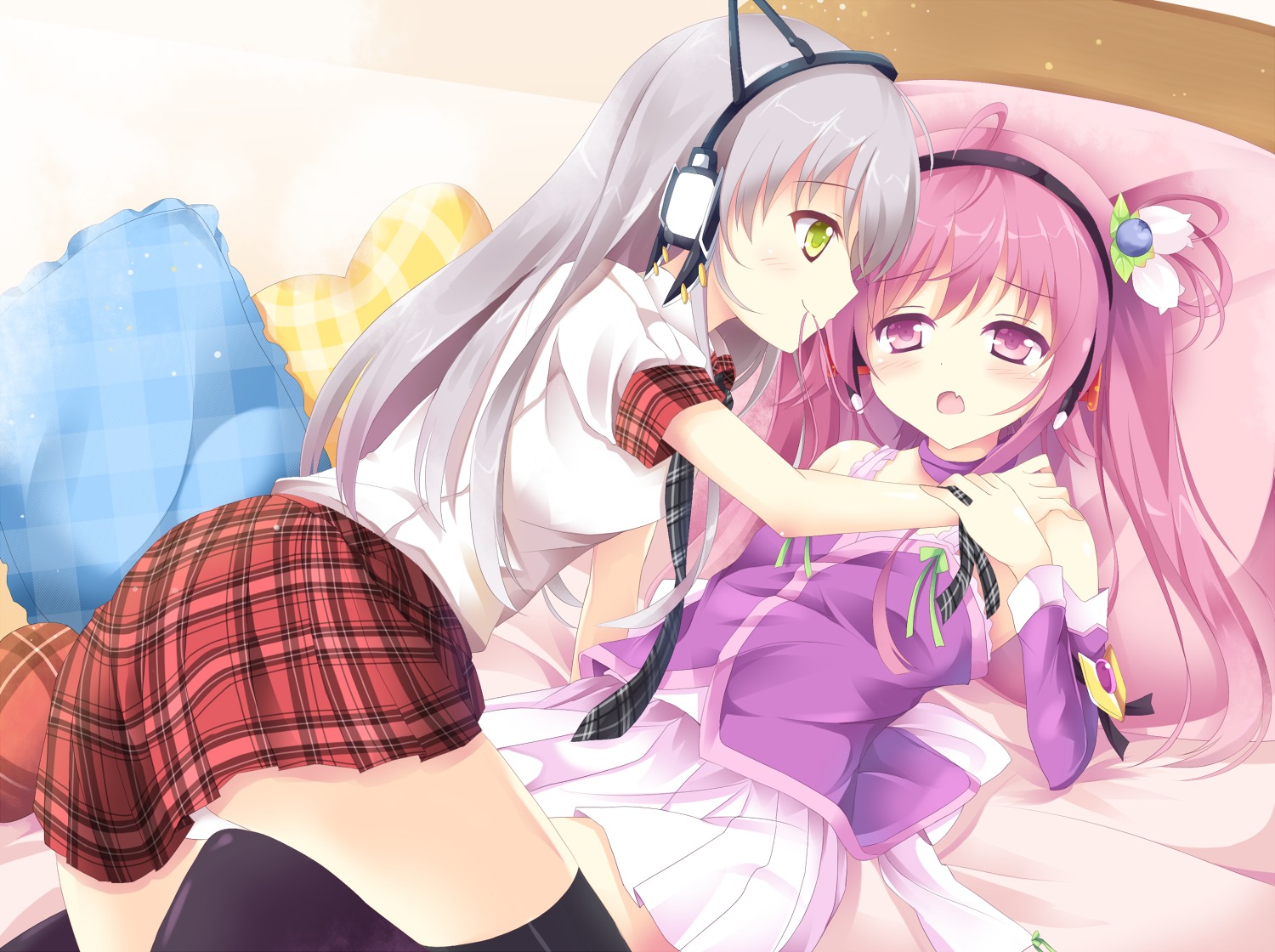 headphones nibiiro_shizuka pantsu seifuku thighhighs yuri