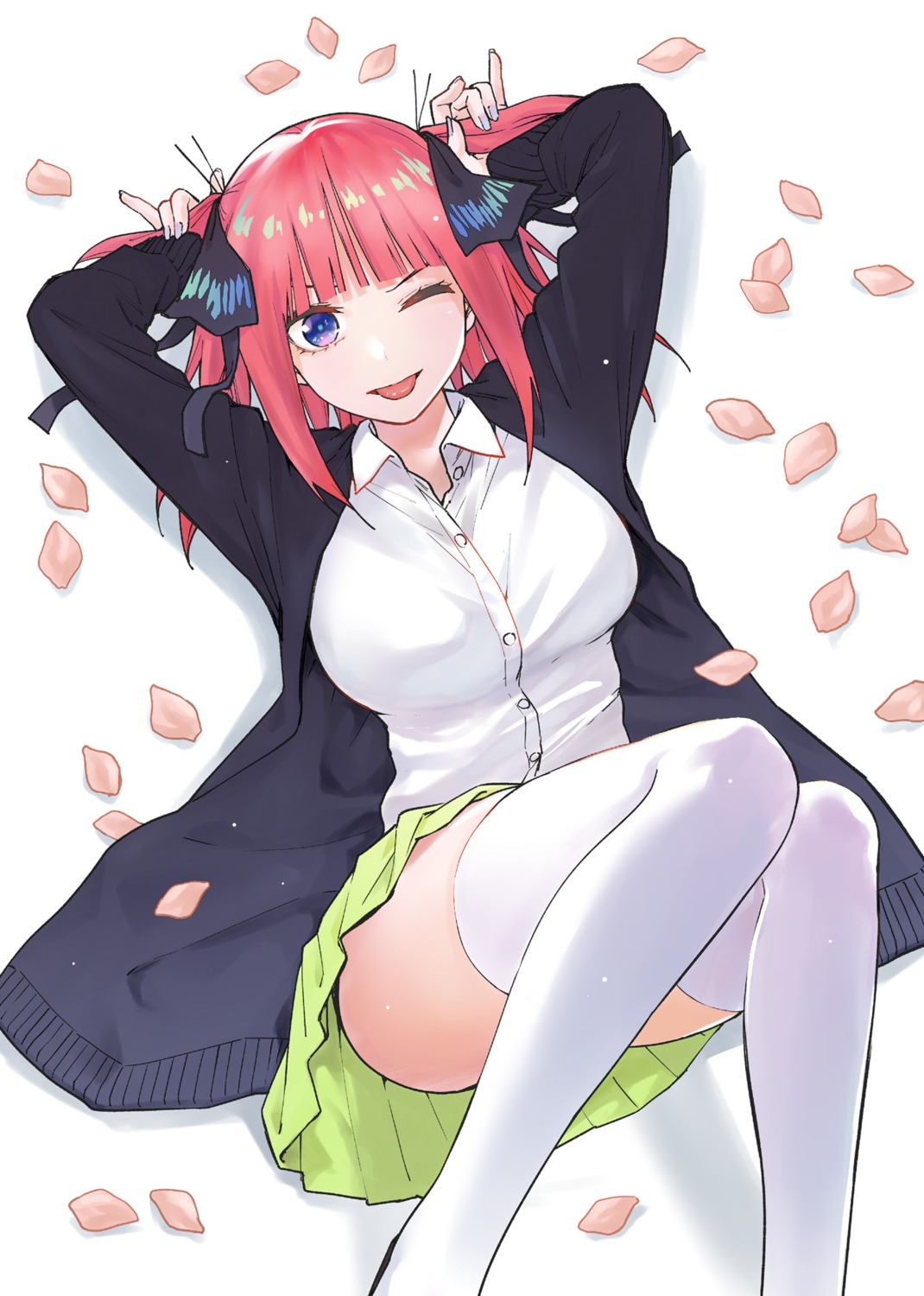 5-toubun_no_hanayome kosmos_beta nakano_nino seifuku skirt_lift sweater thighhighs