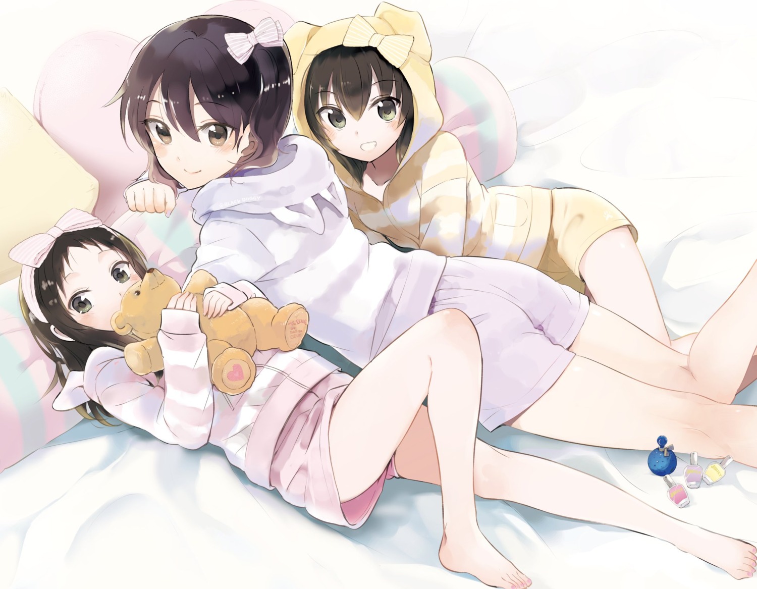 kaneda_yousuke kishuku_gakkou_no_juliet komai_hasuki pajama wang_kochou wang_teria