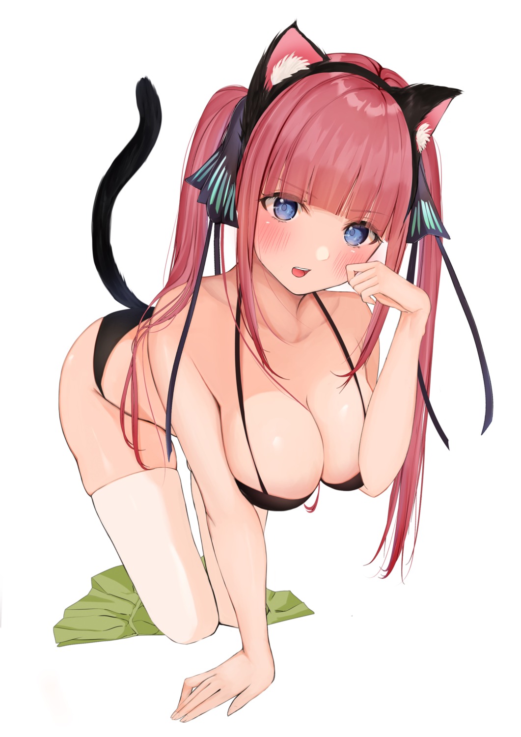 5-toubun_no_hanayome animal_ears bikini breast_hold nakano_nino nekomimi swimsuits tail thighhighs uiri-na