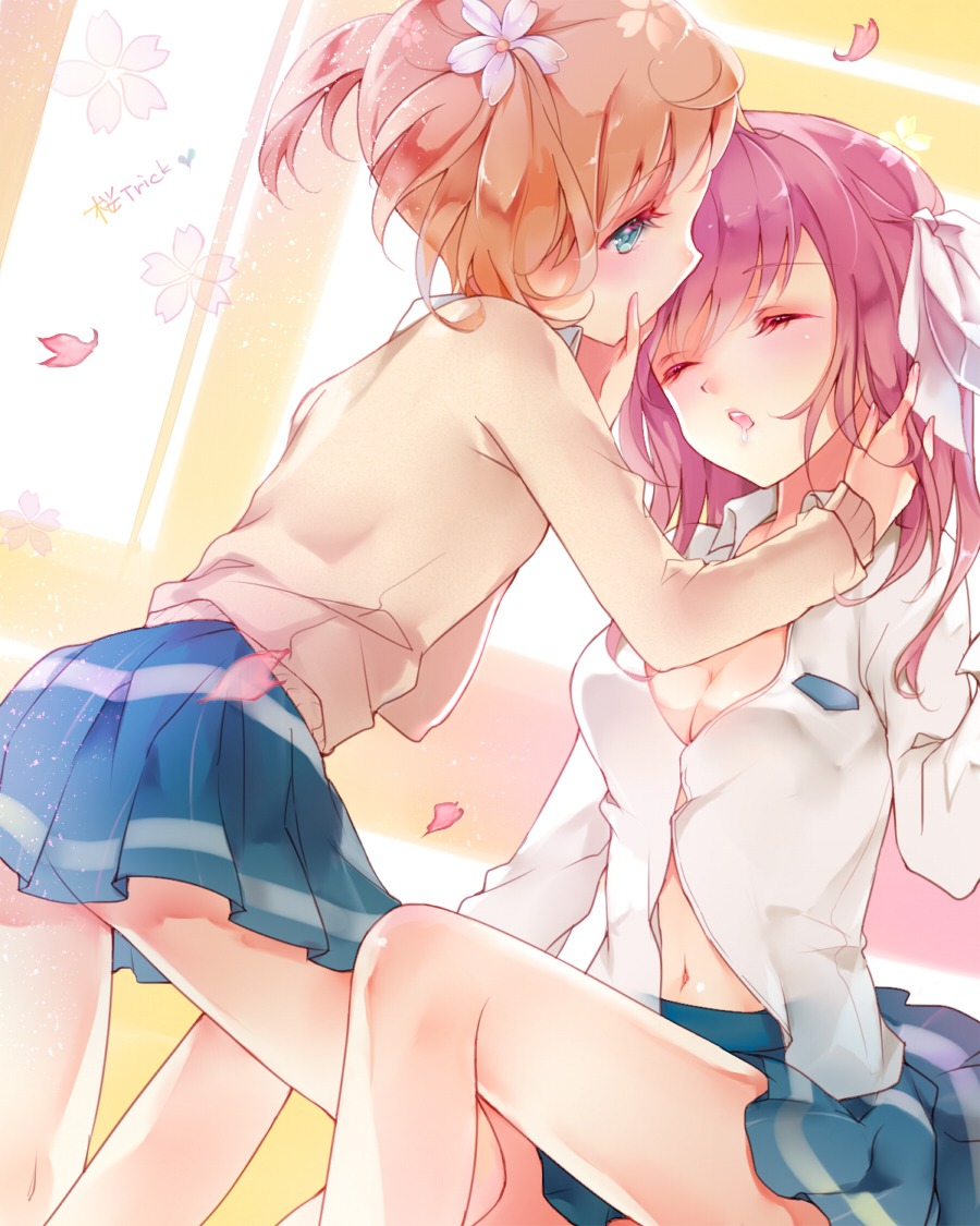 sakura_trick seifuku sonoda_yuu takayama_haruka tukino_(panna) yuri