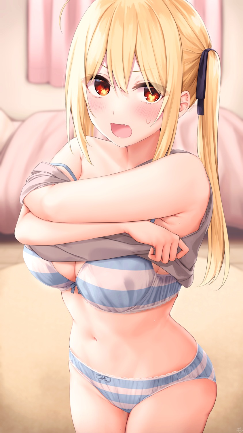 bra cleavage pantsu ramchi shimapan shirt_lift undressing