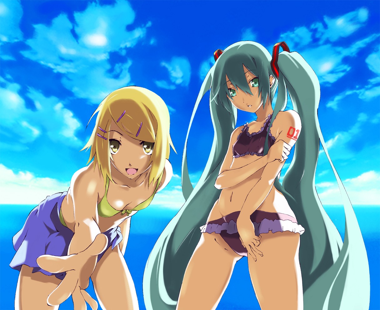 bikini hatsune_miku isao_(nanda_rone) kagamine_rin swimsuits vocaloid