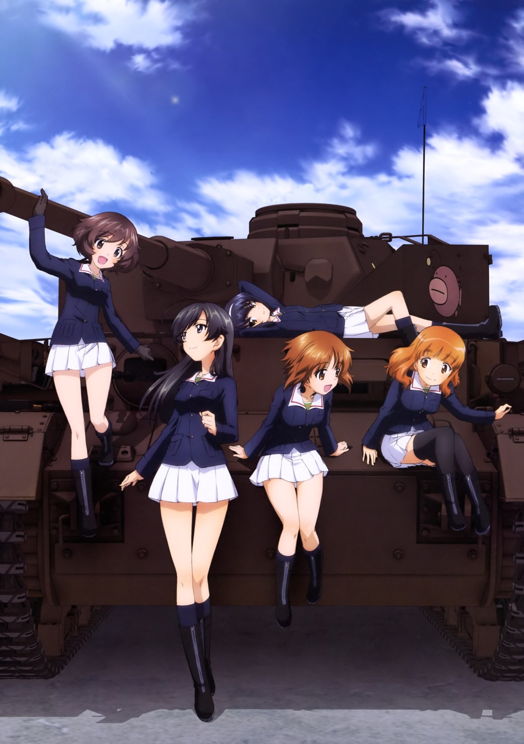 akiyama_yukari girls_und_panzer isuzu_hana nishizumi_miho reizei_mako takebe_saori thighhighs uniform