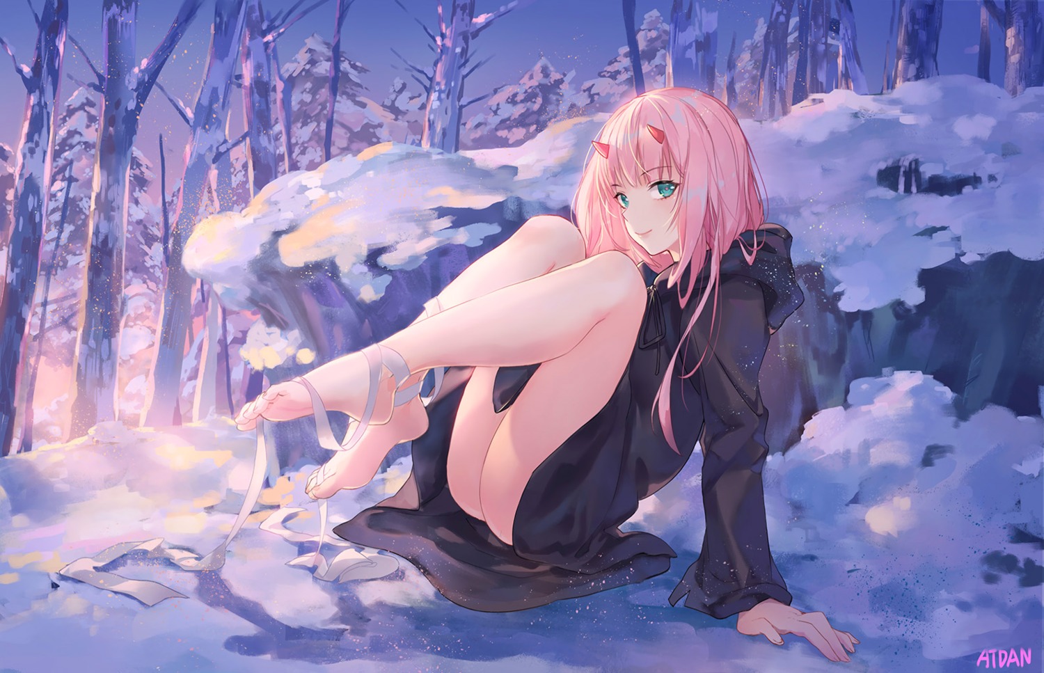 atdan bandages darling_in_the_franxx feet horns zero_two_(darling_in_the_franxx)